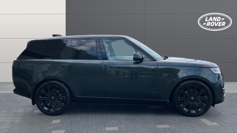 Land Rover Range Rover 3.0 D300 SE 4dr Auto Diesel Estate